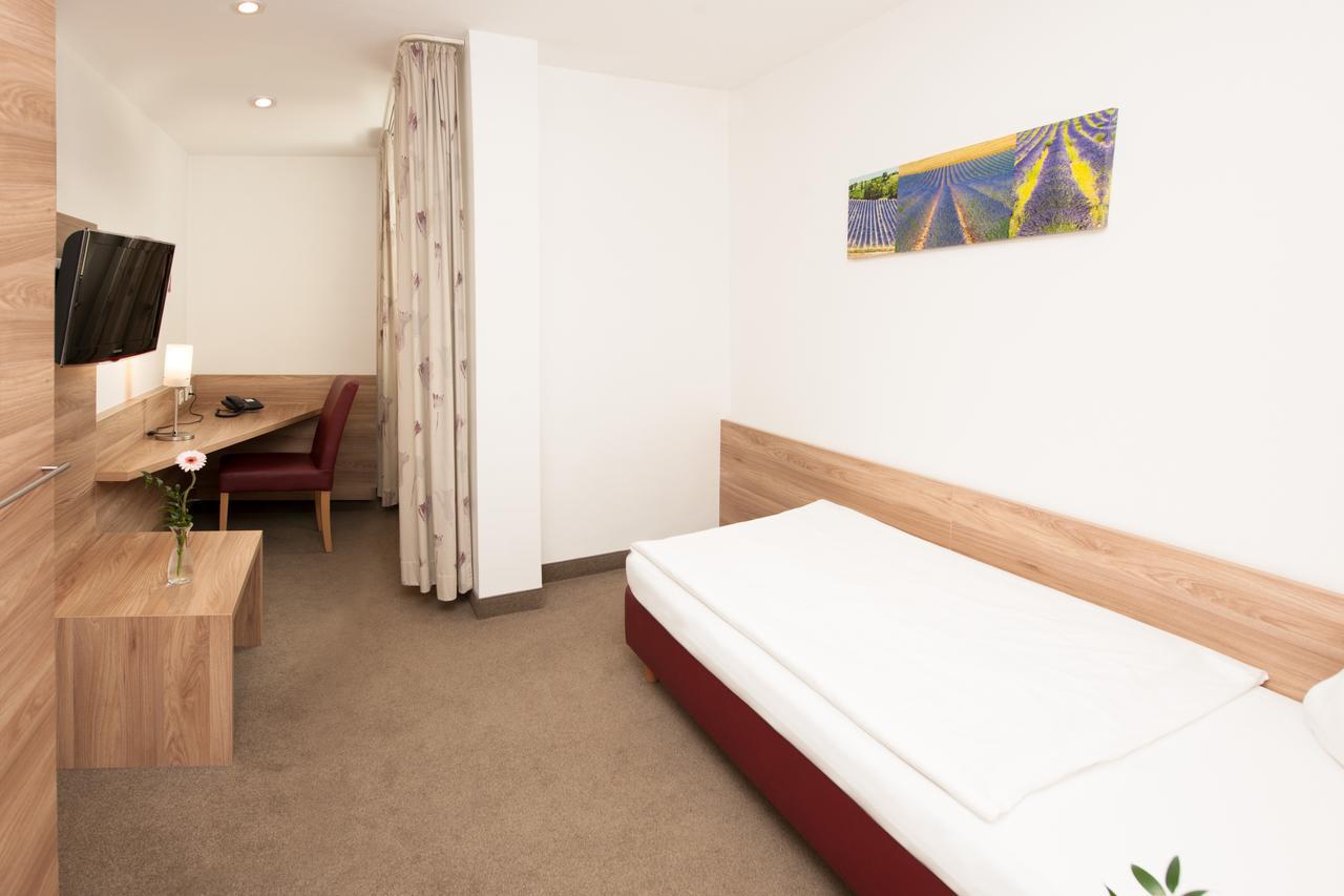 Hotel Schuetzenburg Burscheid Dış mekan fotoğraf